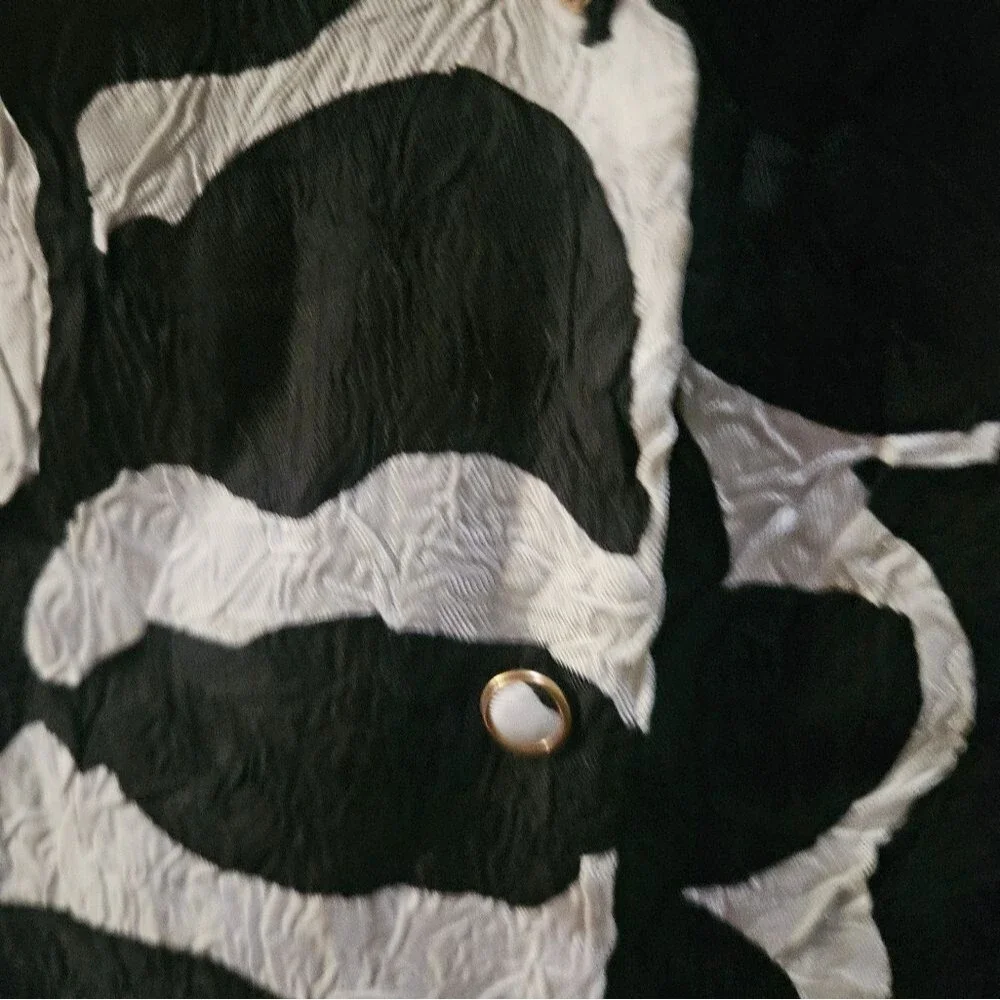 House of Harlow 1960 Geometric Print Button Down Shirt Woman's Black / White SOL - Picture 8 of 8